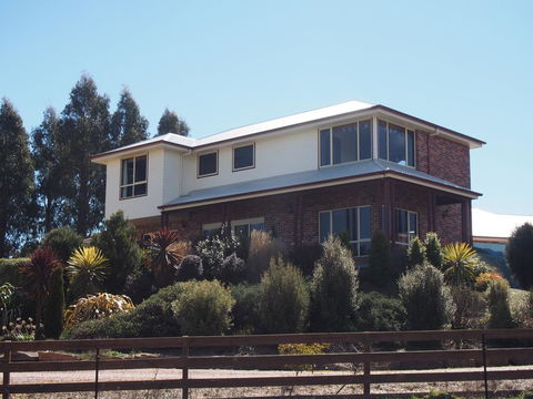 Country Meets Town - Accommodation Great Ocean Road 0