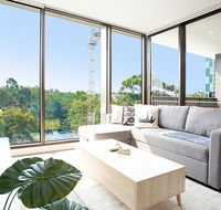 Designer Apartment with Balcony in Quiet Suburb - Accommodation Great Ocean Road