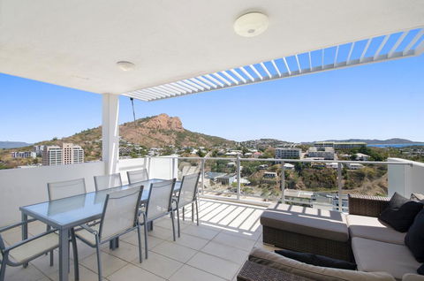 Direct Hotels - Dalgety Apartments - Accommodation Great Ocean Road 2