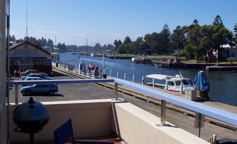 Dockside Waterfront Indulgence - Accommodation Great Ocean Road 0