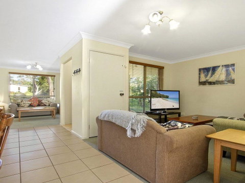 Dolphin Cottage - In The Heart Of Callala Beach - Accommodation Great Ocean Road 1