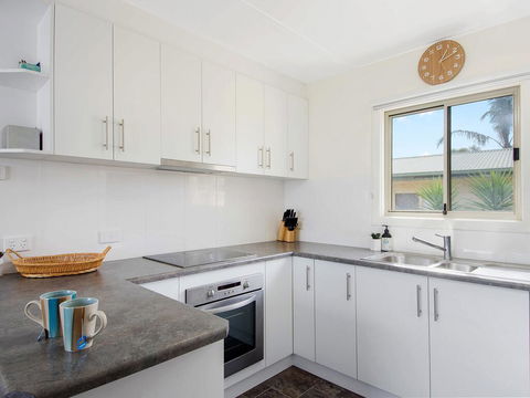 EdAn Beachhouse - 21 Laronde - Accommodation Great Ocean Road 3
