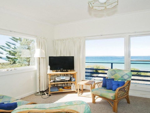 Eden On The Beach - Beachside Getaway - Accommodation Great Ocean Road 1