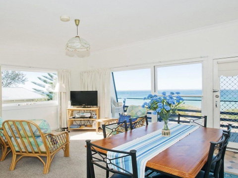Eden On The Beach - Beachside Getaway - Accommodation Great Ocean Road 0