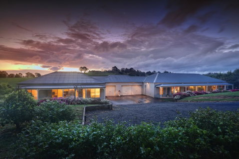 Emerald Lodge - Accommodation Great Ocean Road 2