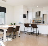 Endsleigh II - Cosy 2 Bedroom Villa Free Wifi Near CBD - Accommodation Great Ocean Road