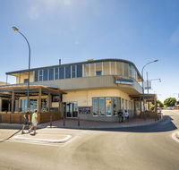 Esplanade Hotel Adelaide
