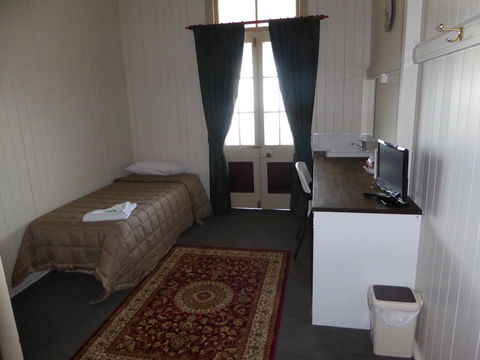 Exchange Hotel Toogoolawah - Accommodation Great Ocean Road 0