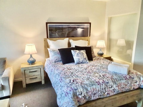 FAMILY ISLAND GETAWAY - BEACHFRONT APARTMENT - Accommodation Great Ocean Road 1