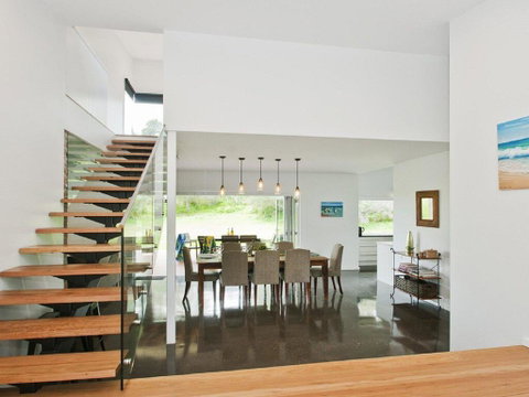 Farrant House - Modern And Contemporary - Accommodation Great Ocean Road 3