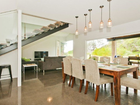 Farrant House - Modern And Contemporary - Accommodation Great Ocean Road 2