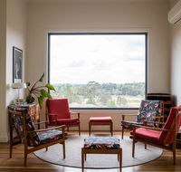 Five Bed Five Bath Five Star View - 2 Mins to CBD - Wentworth Estate - Accommodation Great Ocean Road