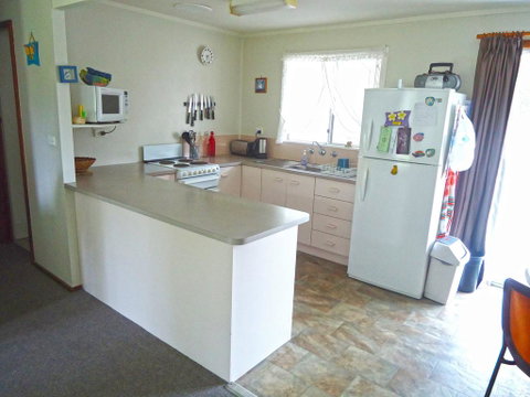 Frangipani Cottage @ Callala Beach - Accommodation Great Ocean Road 2