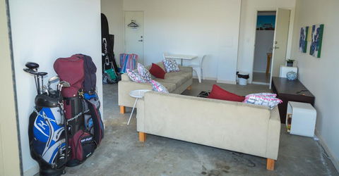Front 9 Then Dine - 3/61 St Andrews Boulevard - Accommodation Great Ocean Road 3