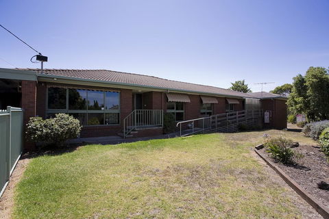 Geelong Holiday Home - Accommodation Great Ocean Road 2