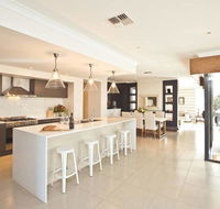 Getaway on Poplars - Comfortable and well-appointed - Accommodation Great Ocean Road