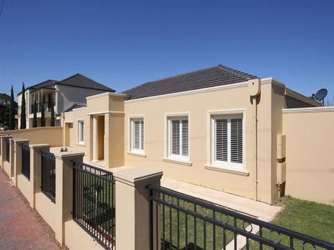 Glenelg Private Studio - Accommodation Great Ocean Road 0