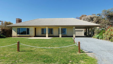 Golden Days - 30 Gold Coast Drive - Accommodation Great Ocean Road 1