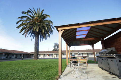 Golden Palms Motel - Accommodation Great Ocean Road 0