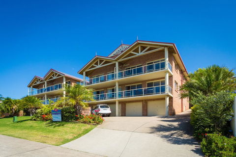 Grand Pacific 1 Unit 1 - Accommodation Great Ocean Road 2