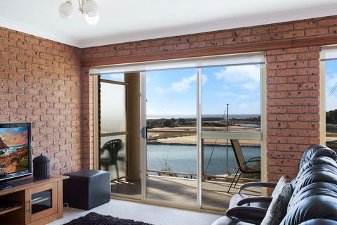 Grand Pacific 2 Unit 2 - Accommodation Great Ocean Road 2