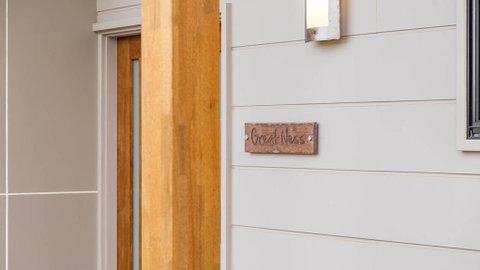 Great Ness Beachhouse - WiFi - Pet-Friendly - Accommodation Great Ocean Road 2