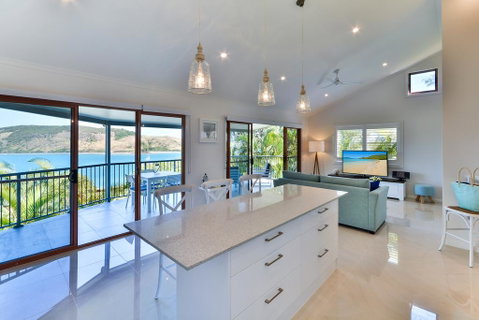 Heliconia Grove On Hamilton Island - Accommodation Great Ocean Road 2