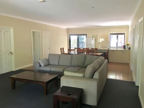 Hillview Farmstay - Accommodation Great Ocean Road 1