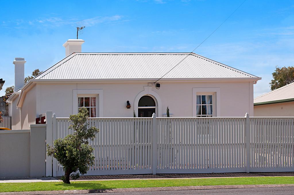 Warrnambool VIC Accommodation Great Ocean Road