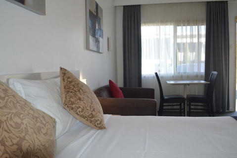 Karinga Motel, SureStay Hotel By Best Western - Accommodation Great Ocean Road 0