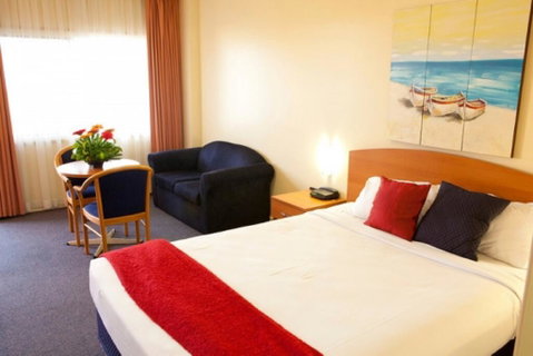 Karinga Motel, SureStay Hotel By Best Western - Accommodation Great Ocean Road 3