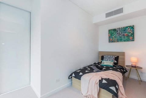 KOZYGURU SKYTOWER BRISBANE CBD 2 BED APT QBN222-1815 - Accommodation Great Ocean Road 3
