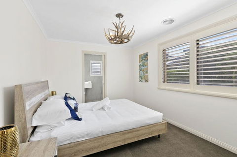 Kyeema Executive 50 - Accommodation Great Ocean Road 3