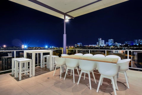 Luxury Darwin City Lights Jacuzzi Central Location Large House New Furnishings - Accommodation Great Ocean Road 0