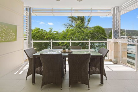 Luxury Marina View Apartment - Accommodation Great Ocean Road 2