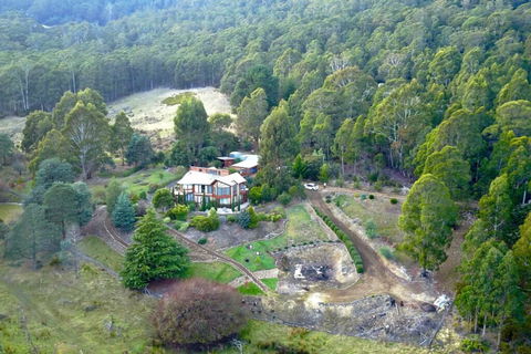 MAGICAL MOUNTAIN RETREAT - 20 Mins To CBD And Only 10 To MONA! - Accommodation Great Ocean Road 1