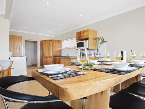 Mamorhomy - Beachfront Spacious Apartment - Accommodation Great Ocean Road 3