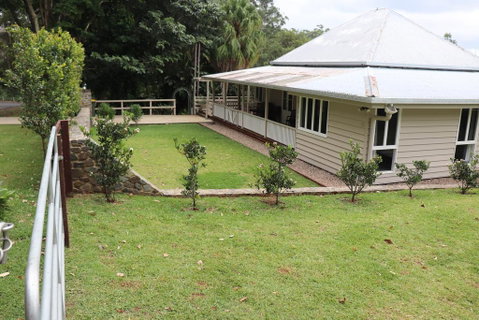 Mapleton Falls Farm House - Accommodation Great Ocean Road 0
