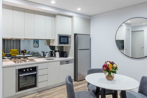Meriton Suites Bondi Junction - Accommodation Great Ocean Road 1