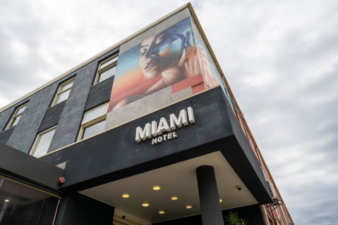 Miami Hotel Melbourne - Accommodation Great Ocean Road 0