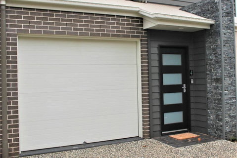 Michael's Place: Brand New Unit Close To Uni & CBD - Accommodation Great Ocean Road 2
