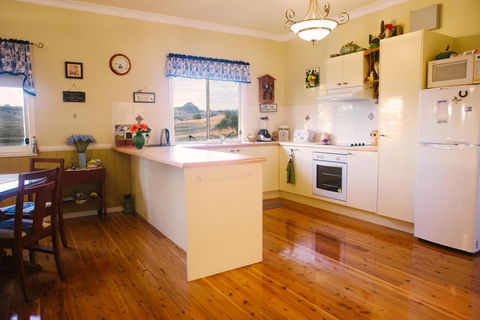 Milford Country Cottages - Accommodation Great Ocean Road 3