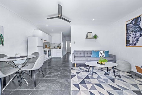 Modern Beach Front Apartment - Accommodation Great Ocean Road 0