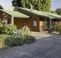 Monty's on Lumley Drive - Accommodation Great Ocean Road