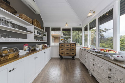 Grand Mercure Basildene Manor - Accommodation Great Ocean Road 12