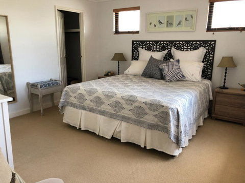 Mullaloo Beachfront Retreat - Accommodation Great Ocean Road 6