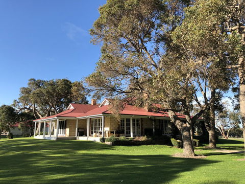 Caves Road Guest Houses - Accommodation Great Ocean Road 4