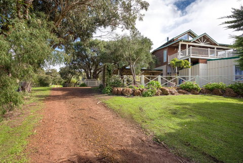 Surfside Ocean Beach Denmark Holiday Accommodation - Accommodation Great Ocean Road 24