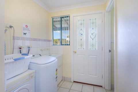 Surfside Ocean Beach Denmark Holiday Accommodation - Accommodation Great Ocean Road 25