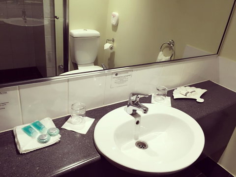 Joondalup City Hotel - Accommodation Great Ocean Road 8
